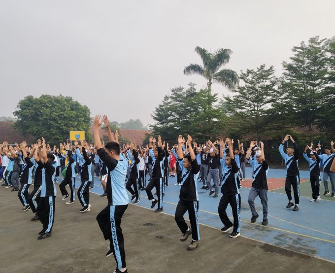 SMKN 1 Majalaya Gelar Senam Anak Indonesia Hebat: Awali Hari dengan Sehat dan Penuh Semangat