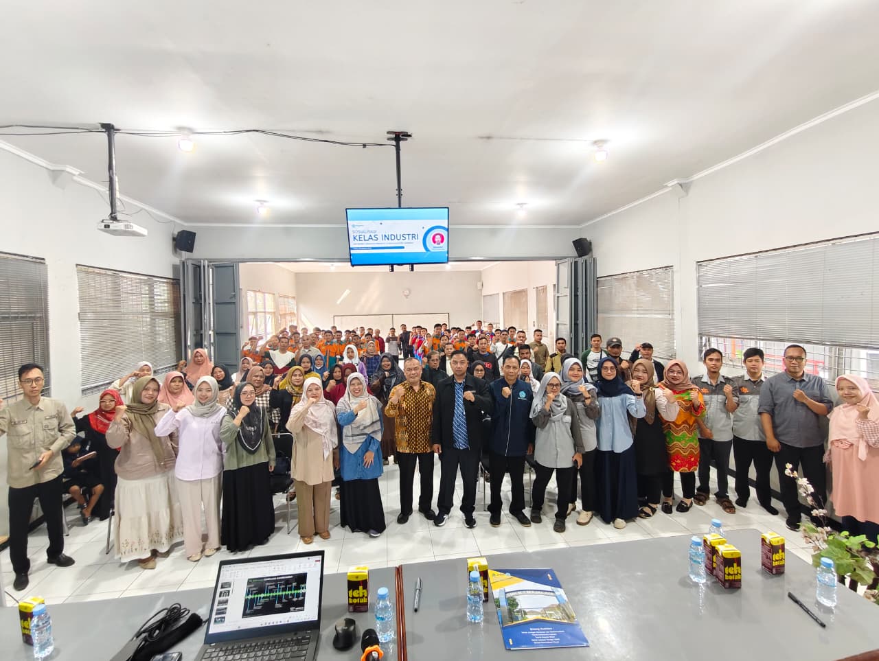 mou dengan pt schneider indonesia